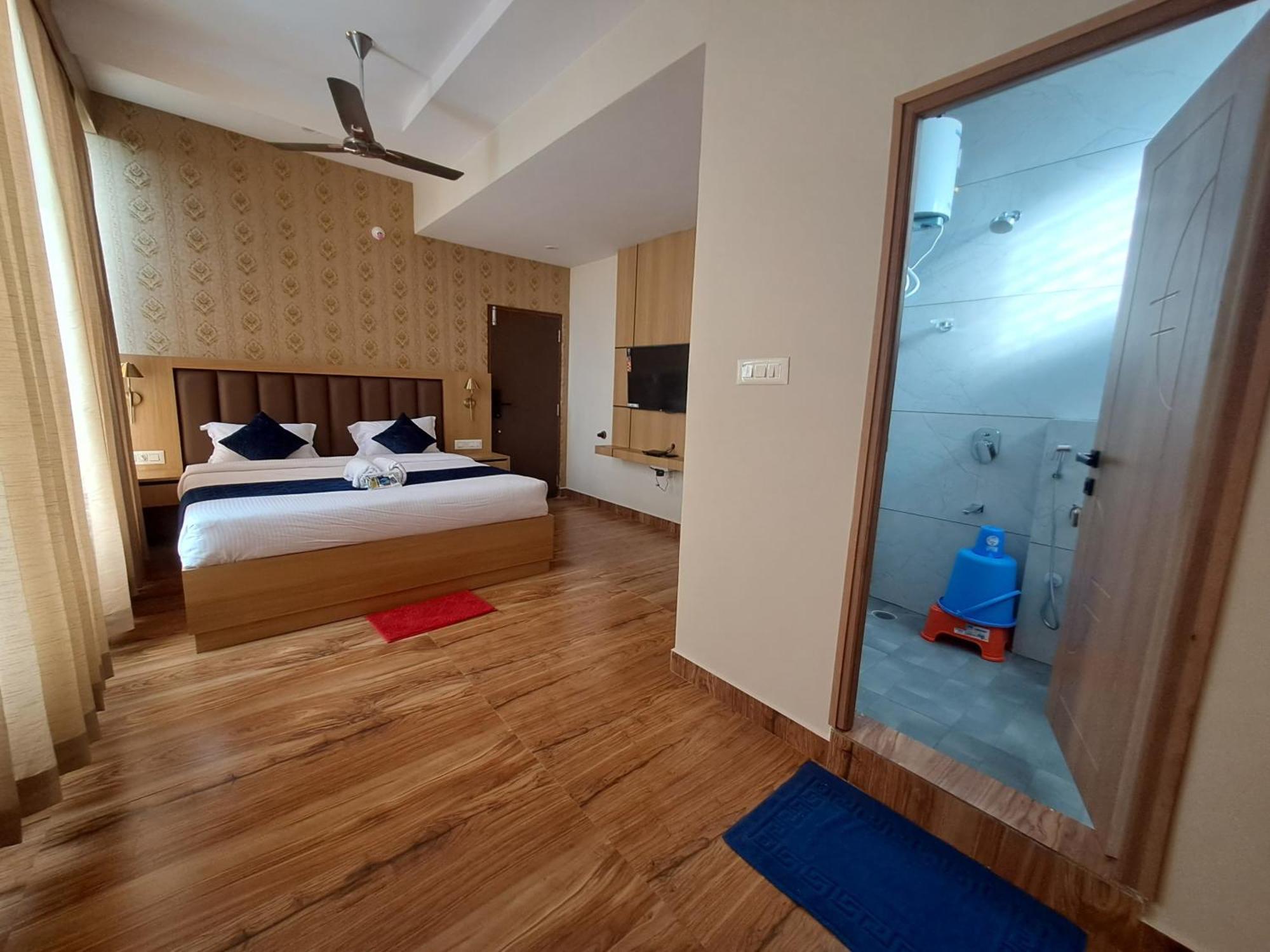 Sky Inn Mysore Exteriör bild